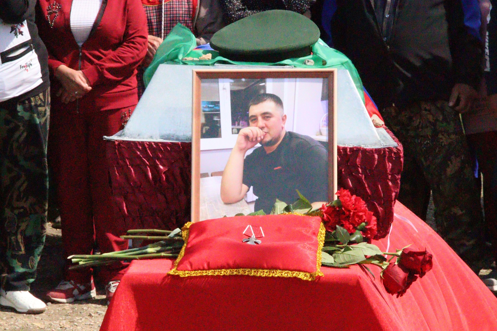 В Баймакском районе простились с погибшим на СВО Ришатом Ахметовым