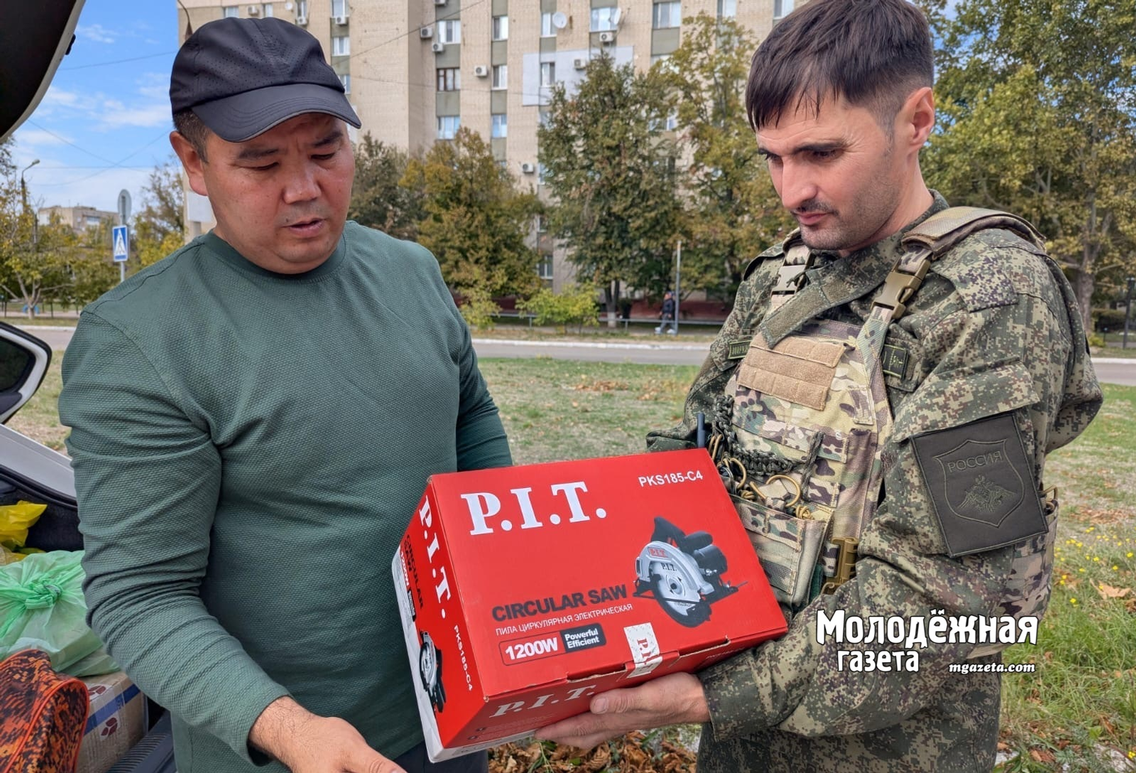 Уфимские журналисты привезли тепло родного дома бойцам в Запорожье