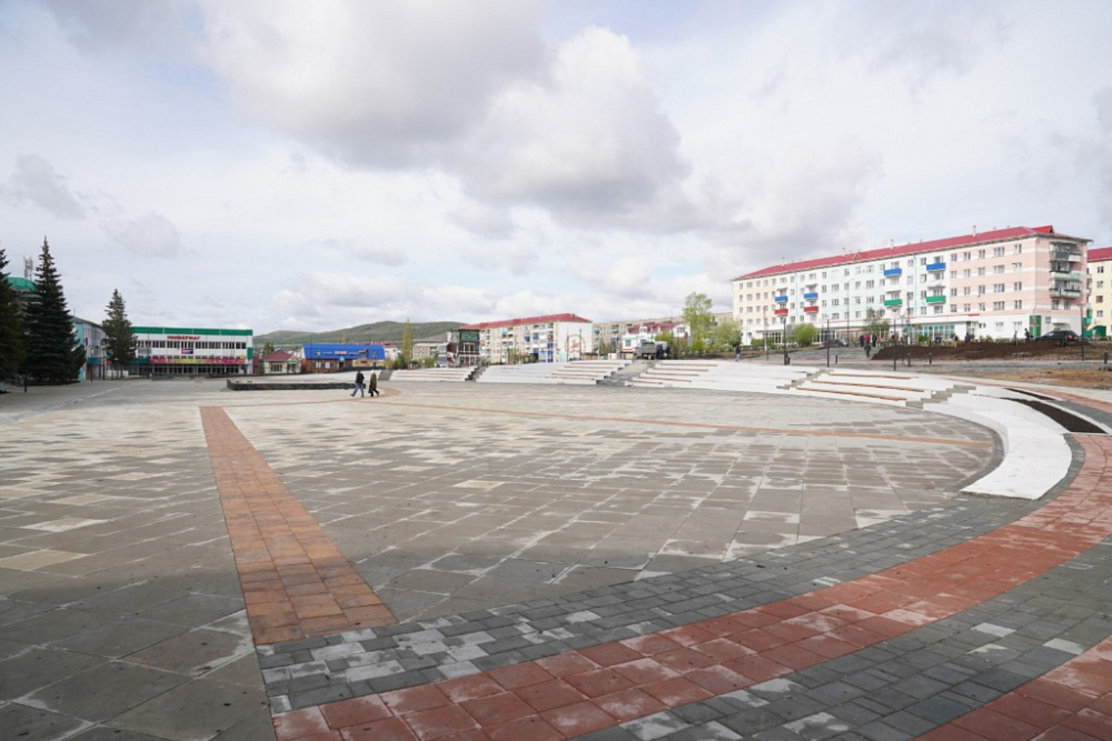 Первый этап реконструкции центральной площади Баймака будет завершен к июню