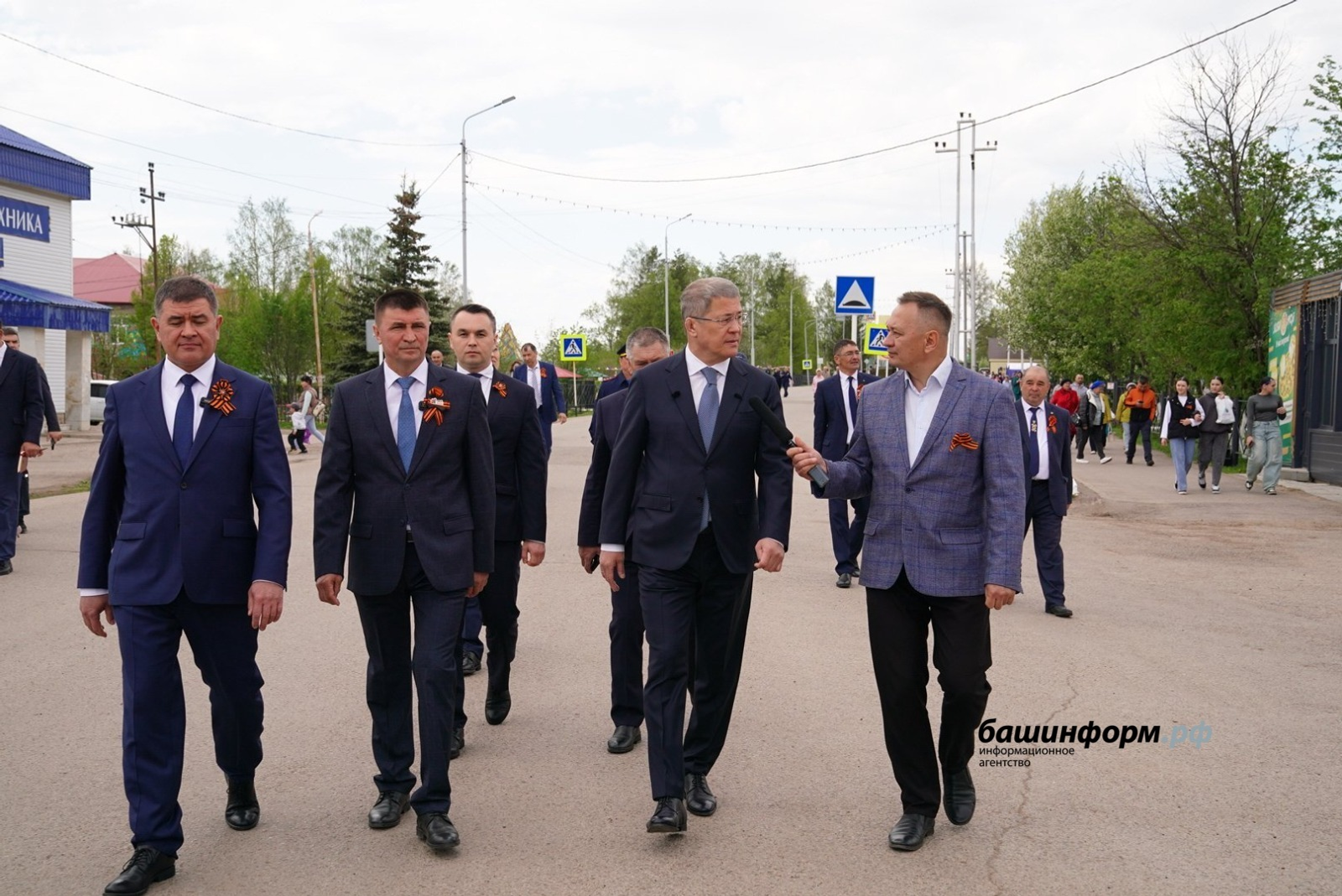 Глава Башкирии рассказал о благоустройстве главных площадей райцентров