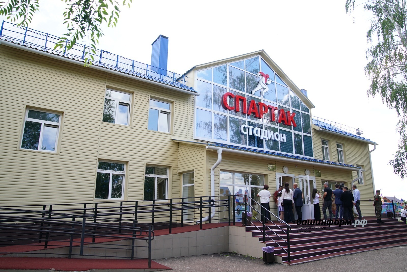 Радий Хабиров рассказал о модернизации стадиона в одном из городов Башкирии