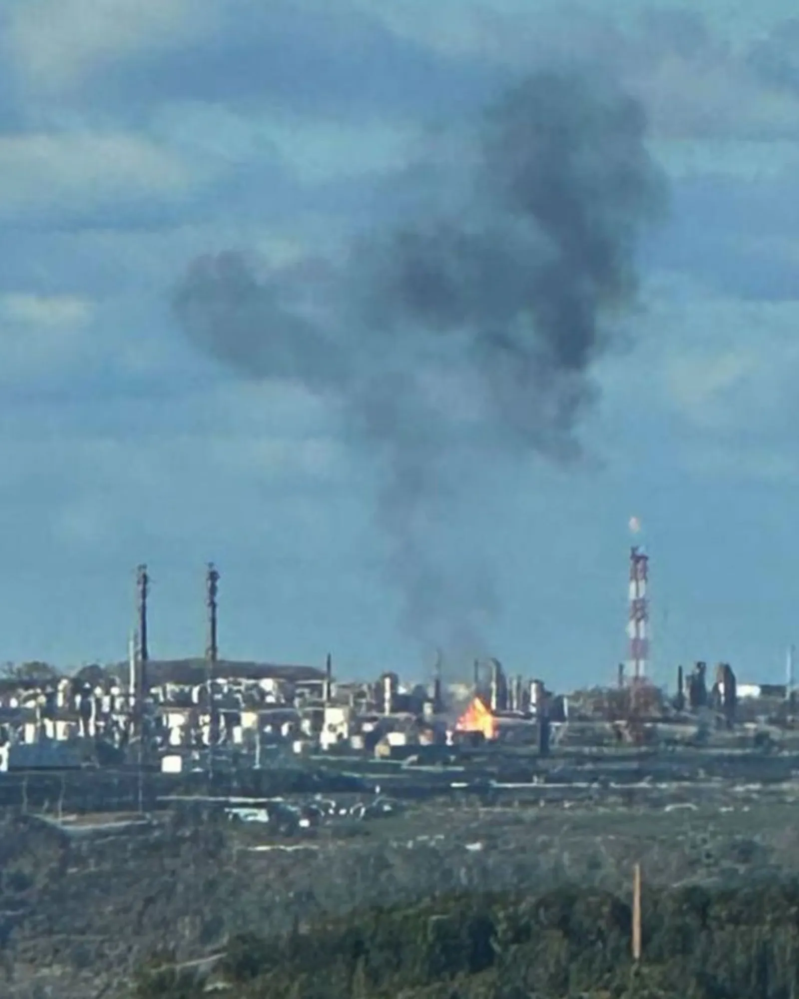 Дроны атаковали завод Башнефти в Башкирии