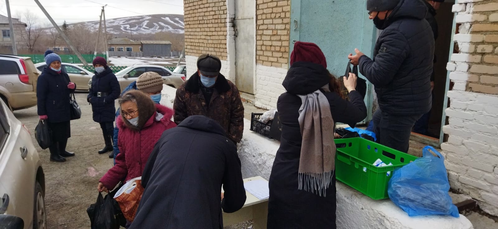 Жители Баймакского района Башкирии, пострадавшие от болезни скота, начали получать первую помощь