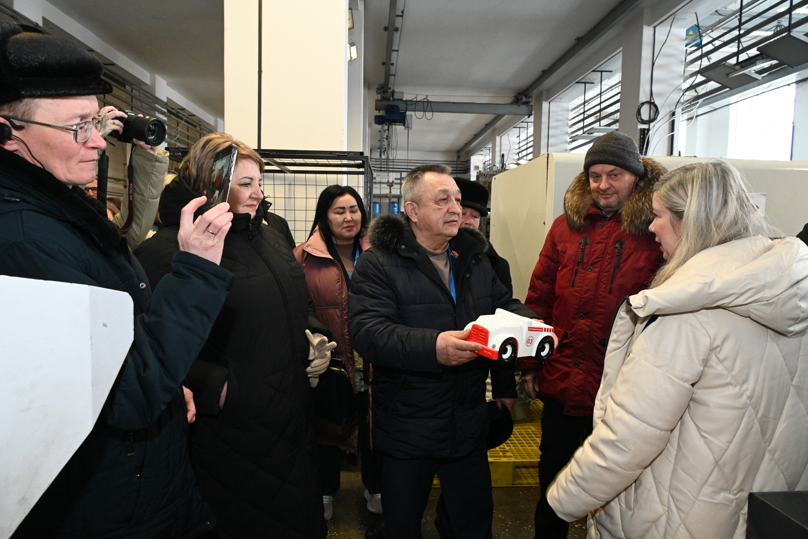 Бирск представил российским мэрам секреты производства детских игрушек