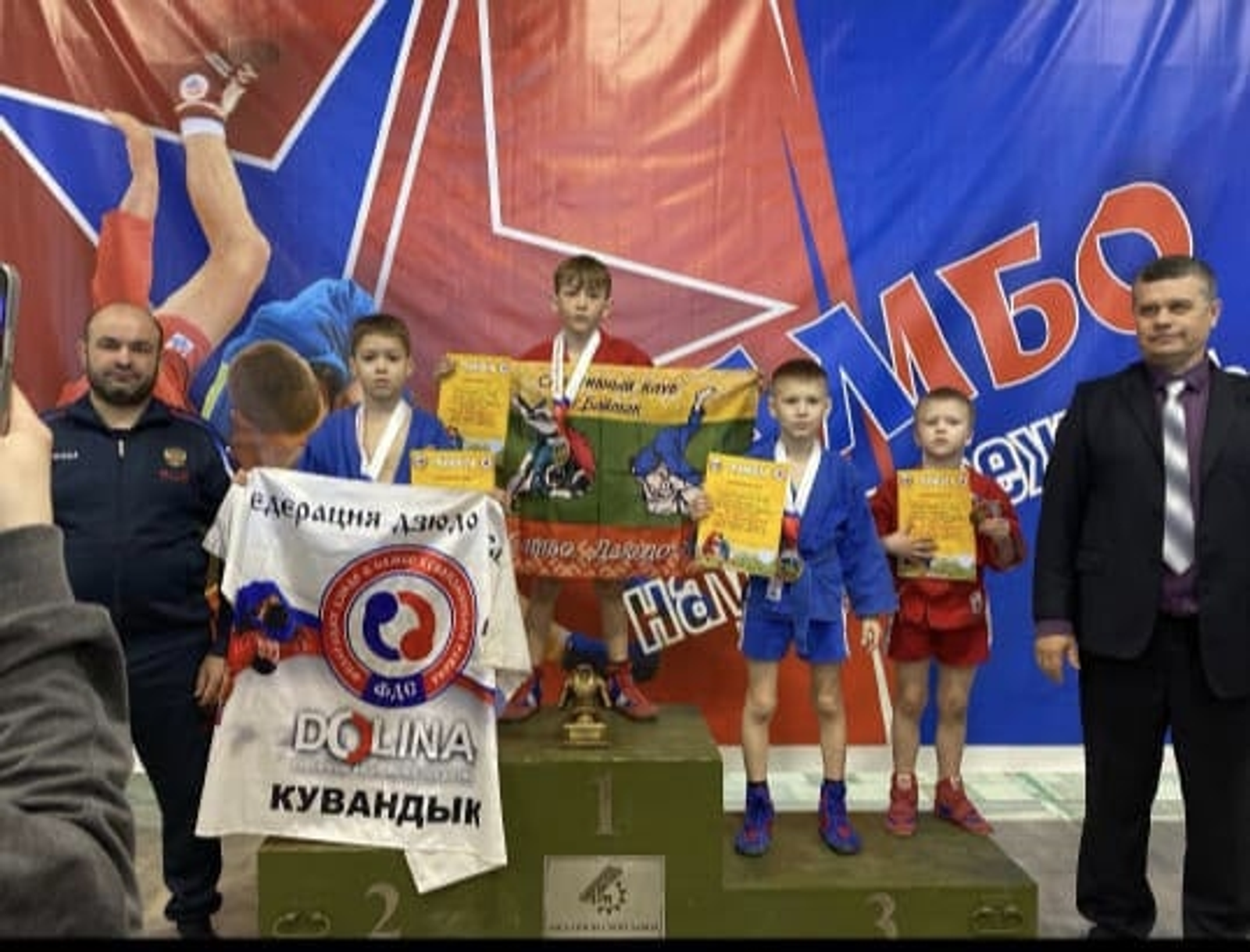 Баймакские самбисты завоевали четыре медали в Орске