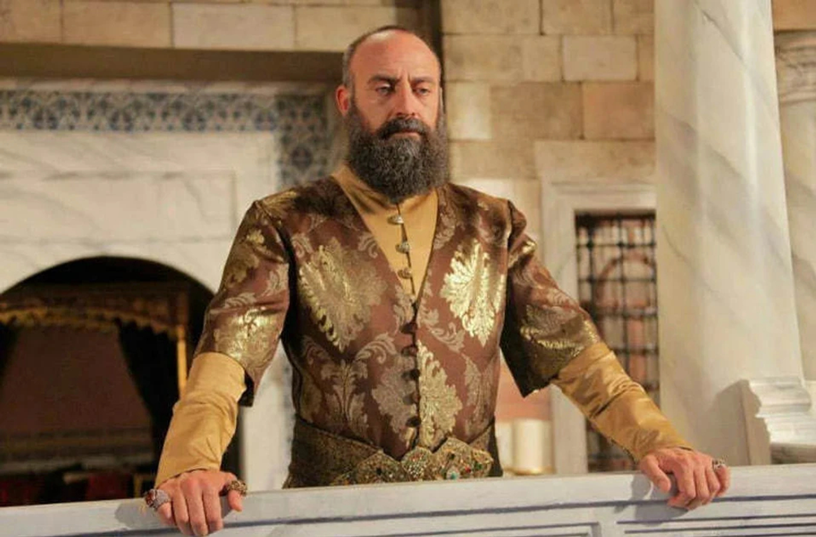 Звезда "Великолепного века" оказалась под судом