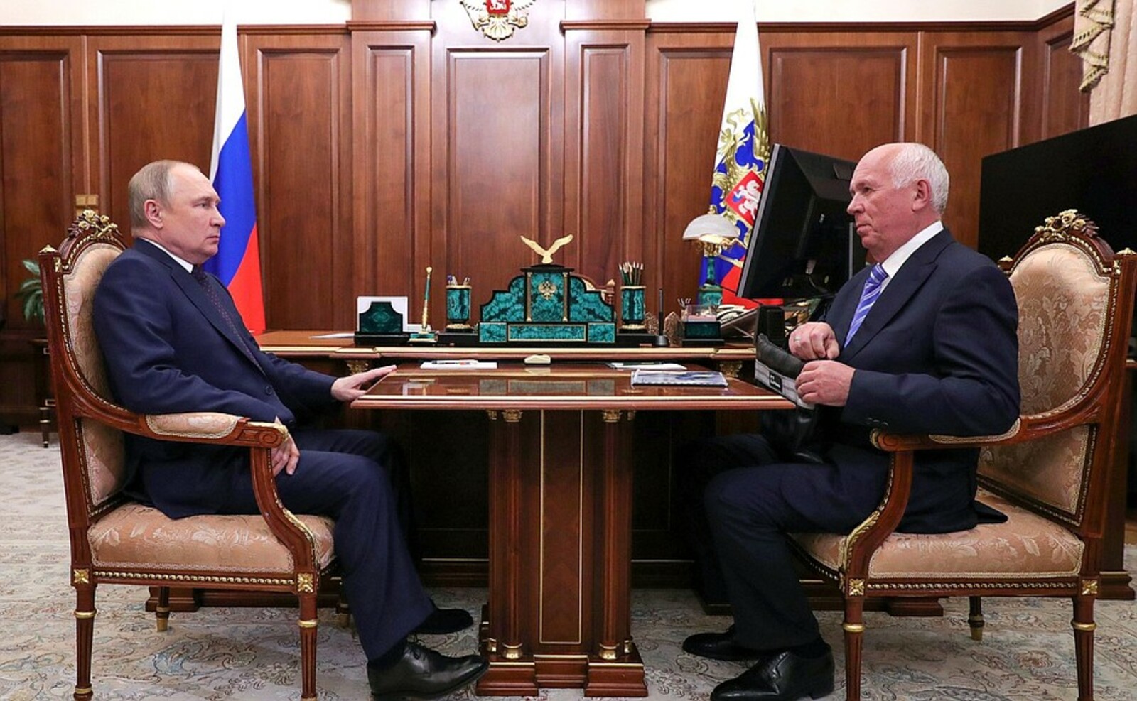 Путин встретился с главой Ростеха Сергеем Чемезовым