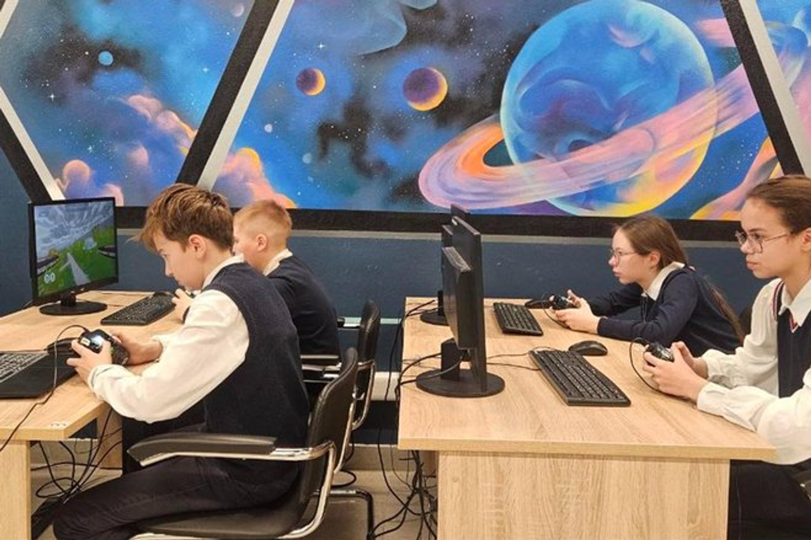 В Межвузовском кампусе в Уфе прошла Неделя космоса