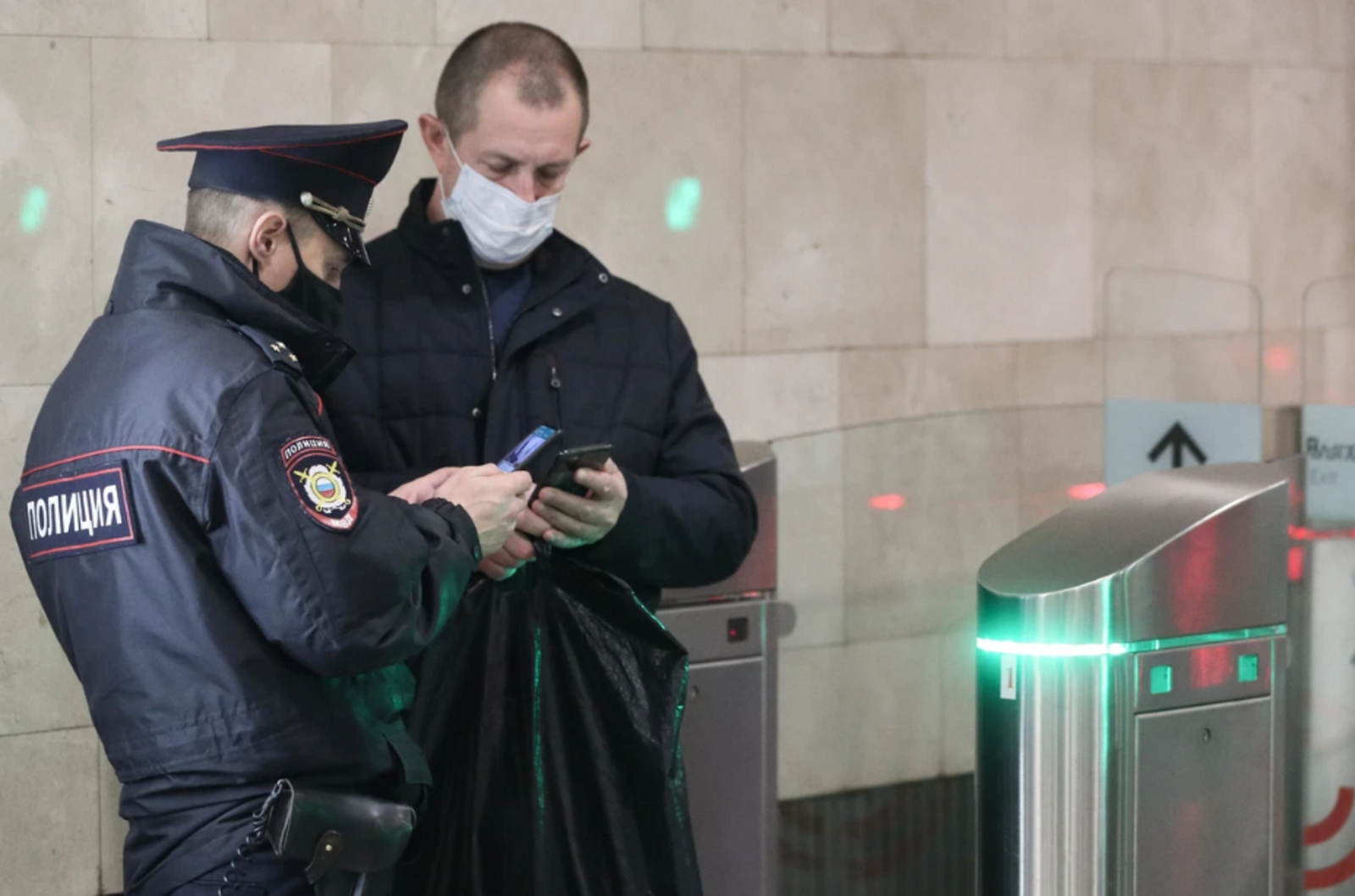 Военком Москвы опроверг информацию о вручении повесток у станций метро