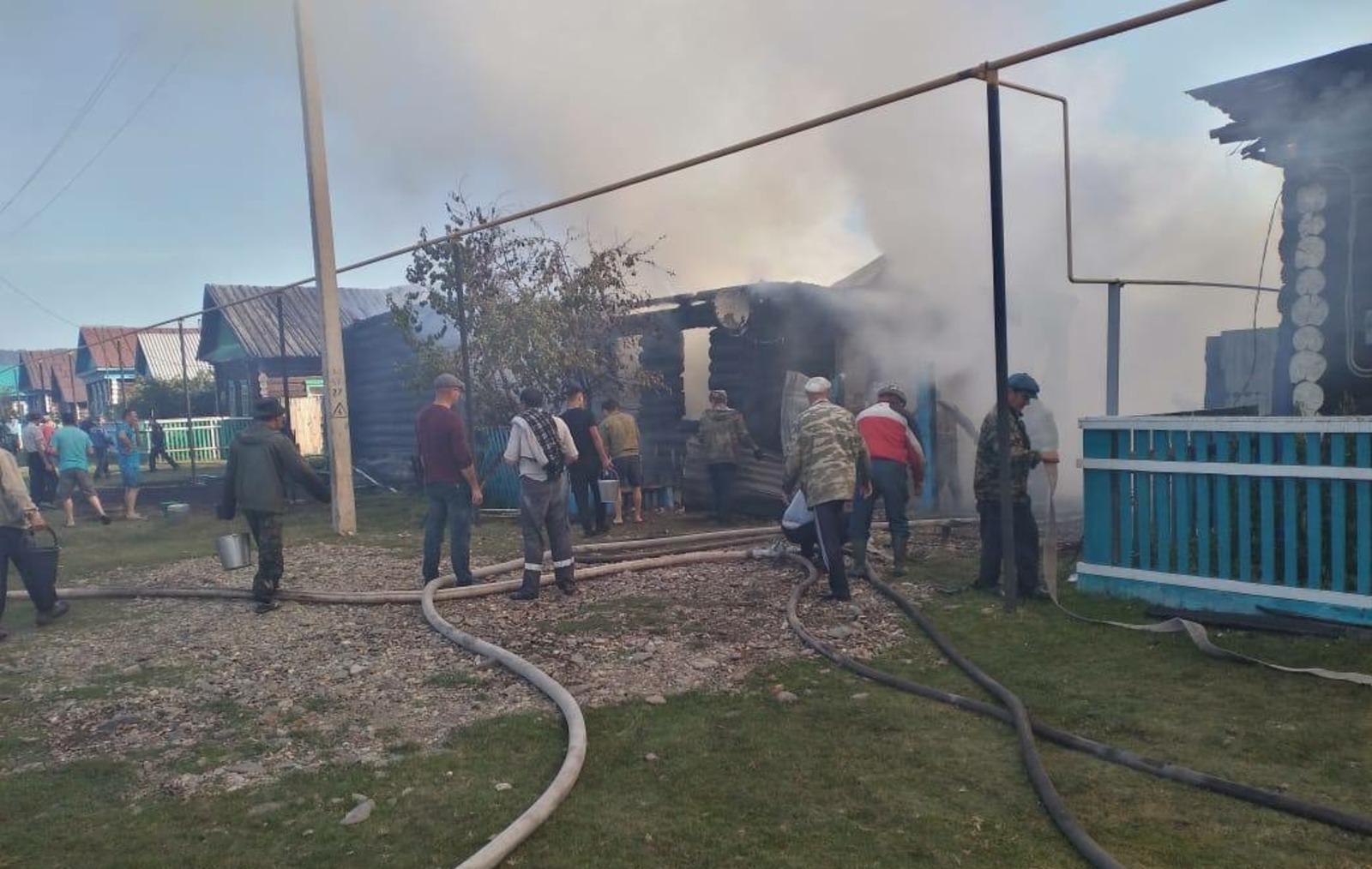 При пожаре в Бурзянском районе погибли мать и несовершеннолетний ребенок