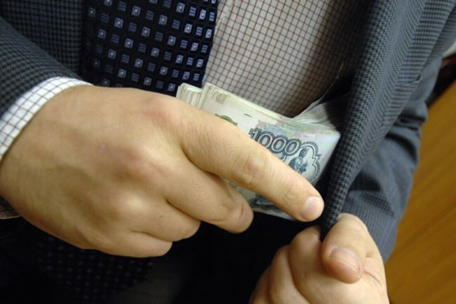 В Башкирии суд конфисковал у бывшего чиновника 1,5 млн долларов