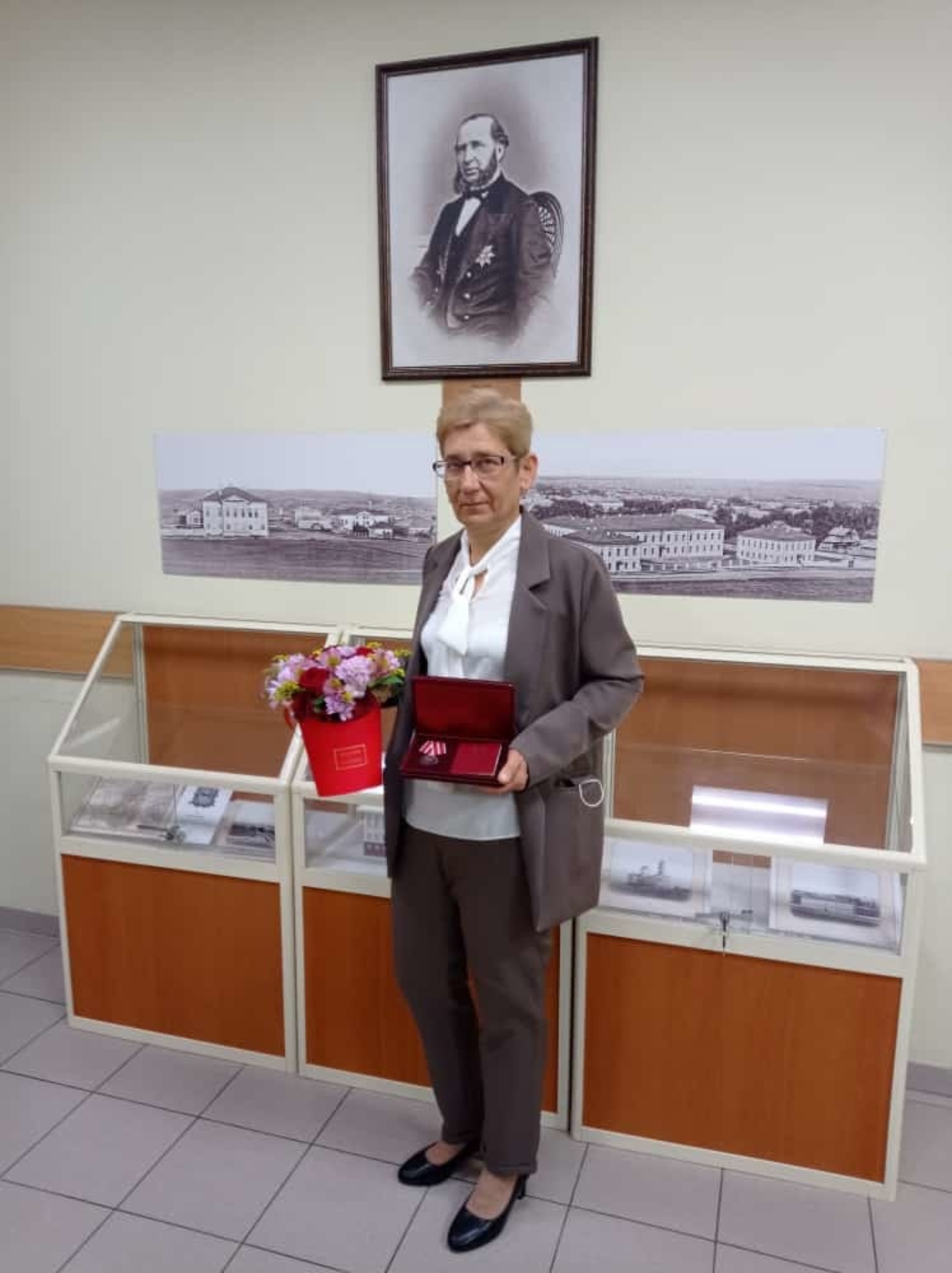 Медсестра из Баймака награждена медалью Луки Крымского