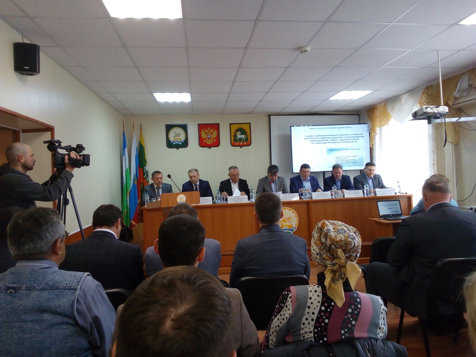 В Баймакском районе вице-премьер Башкирии Азамат Абдрахманов провел выездное заседание межведомственной комиссии по вопросам недропользования