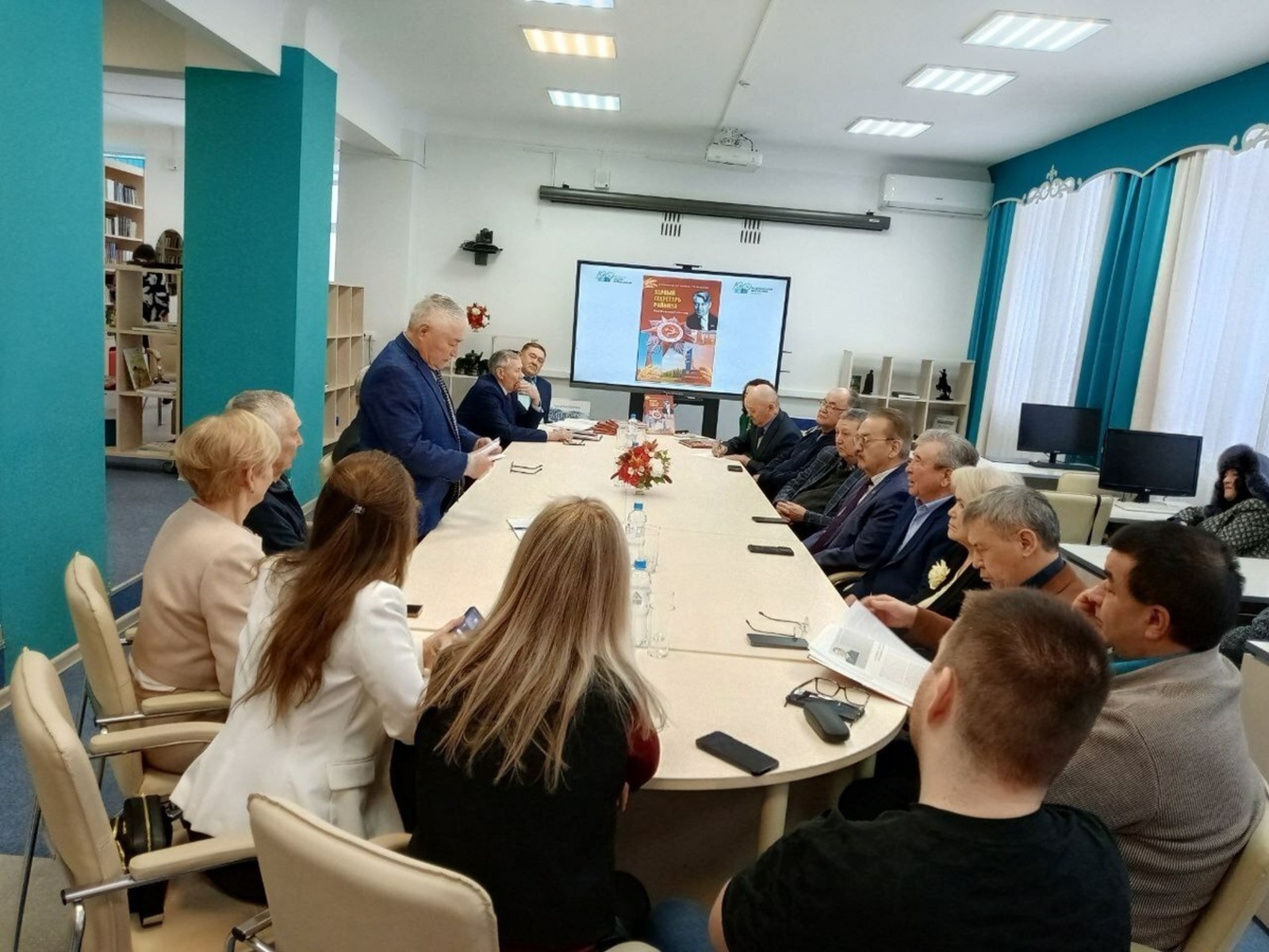 В Уфе представили книгу о легендарном руководителе Баймакского райкома