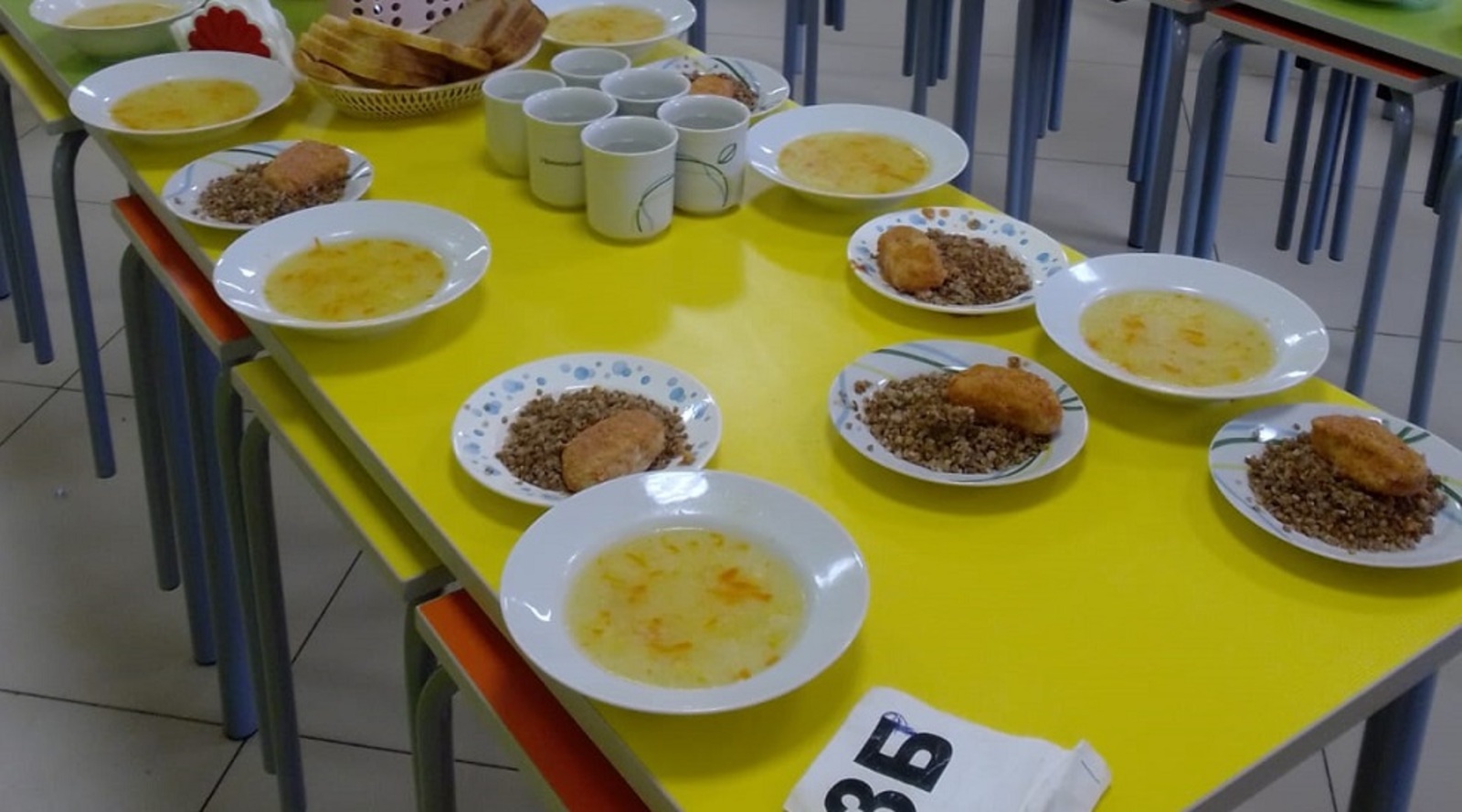 С 1 сентября в Башкирии бесплатно кормят некоторых учеников