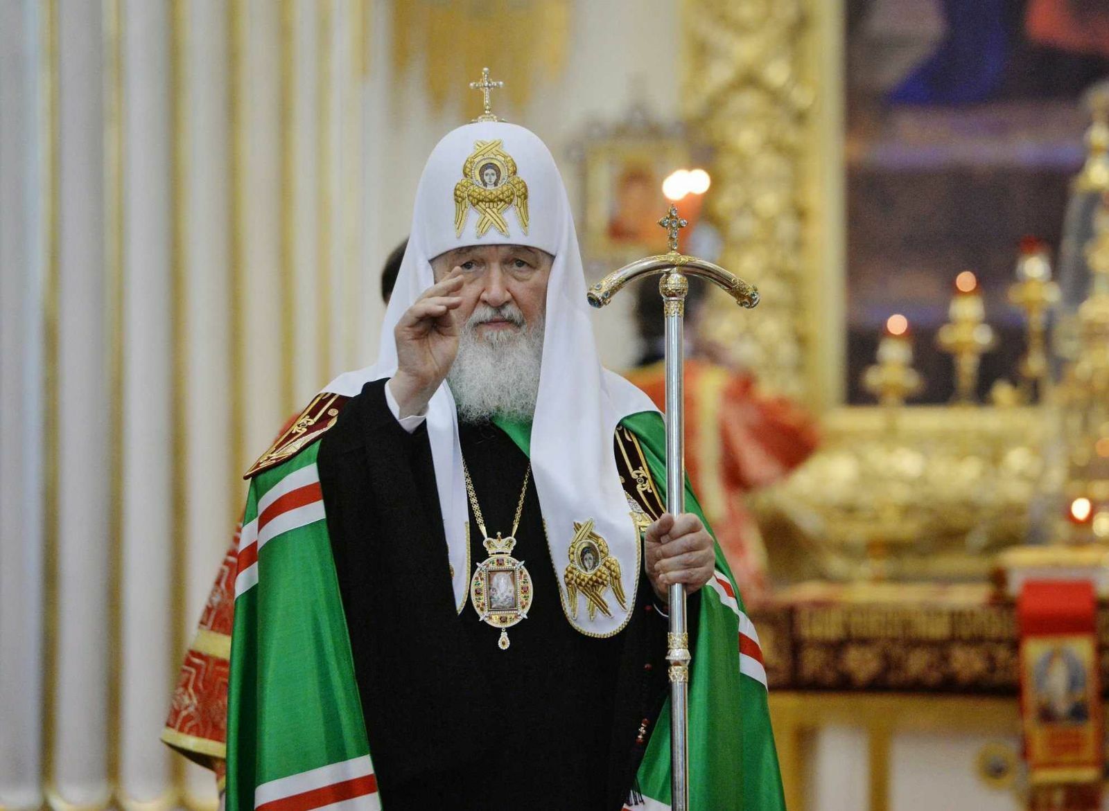 Патриарх Кирилл призвал состоятельных людей помогать государству