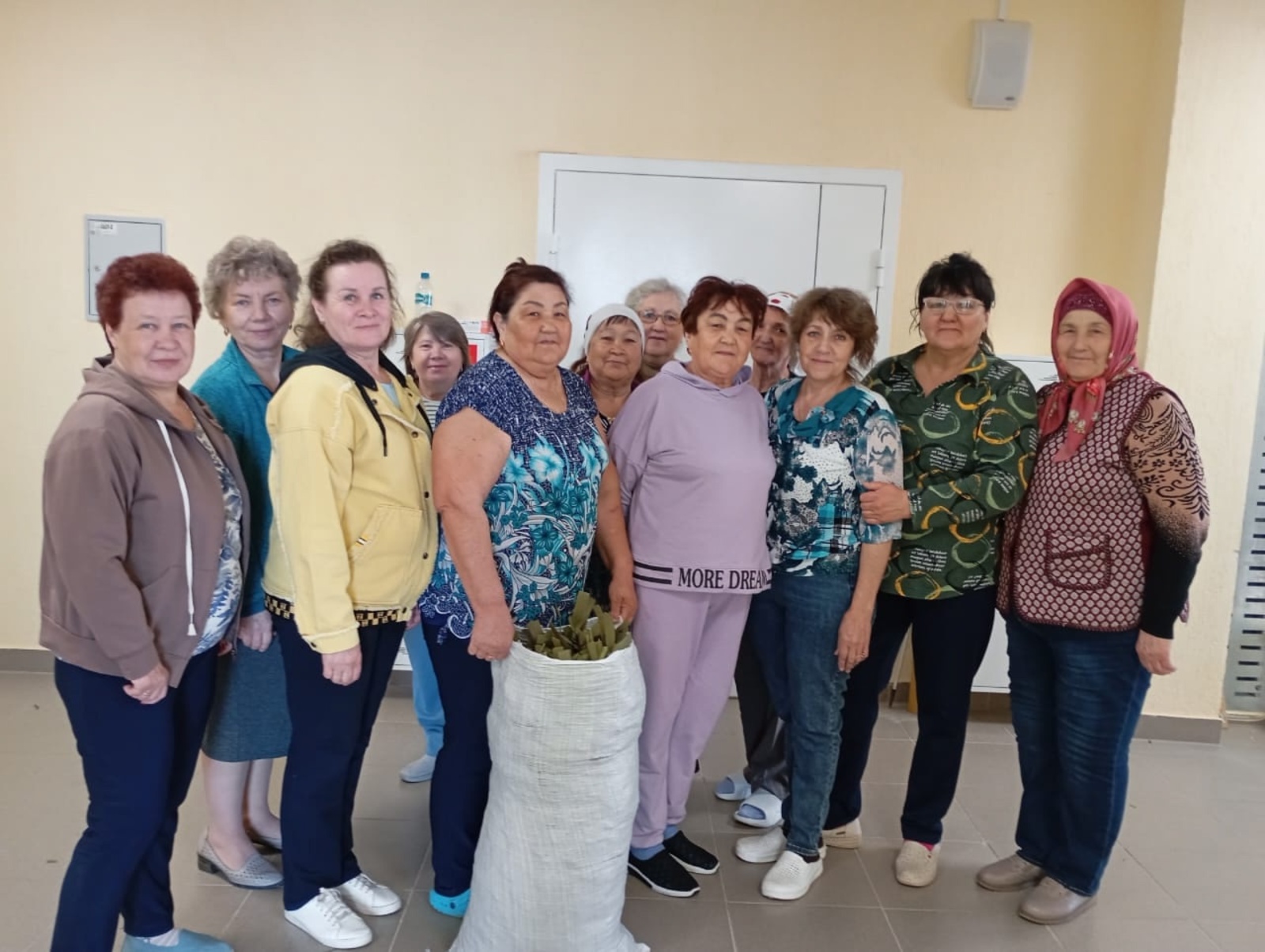 Село помогает фронту