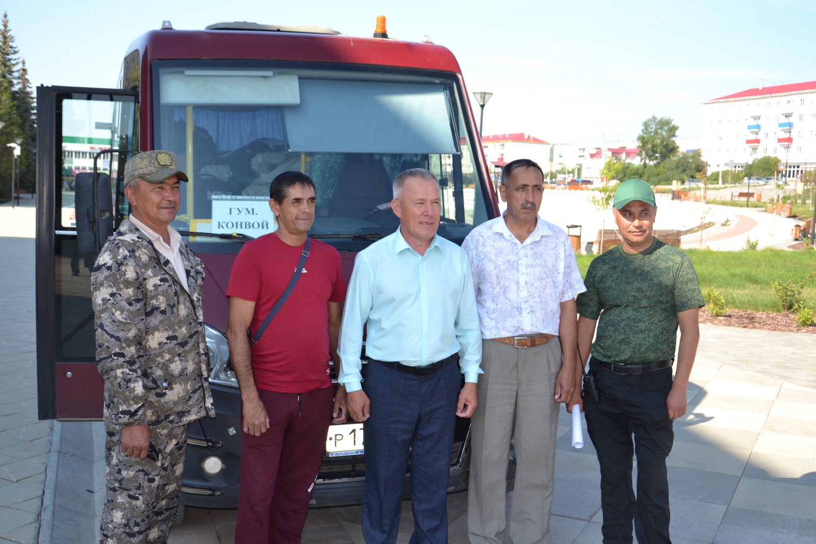 Жители Баймакского района отправили новую партию гуманитарной помощи для военнослужащих
